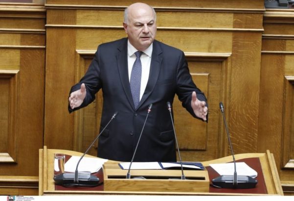 Κώστας Τσιάρας