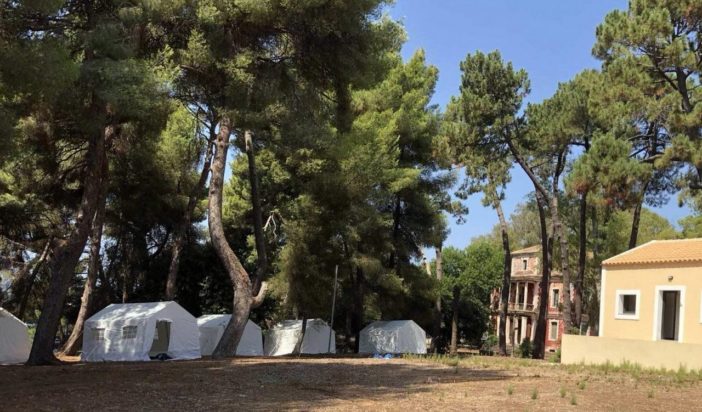 κατασκηνώσεις