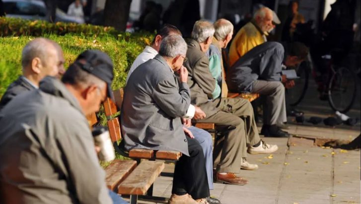 αναδρομικά