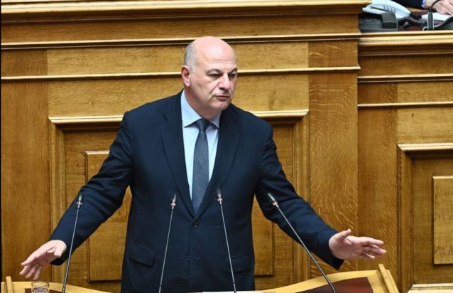 Κώστας Τσιάρας