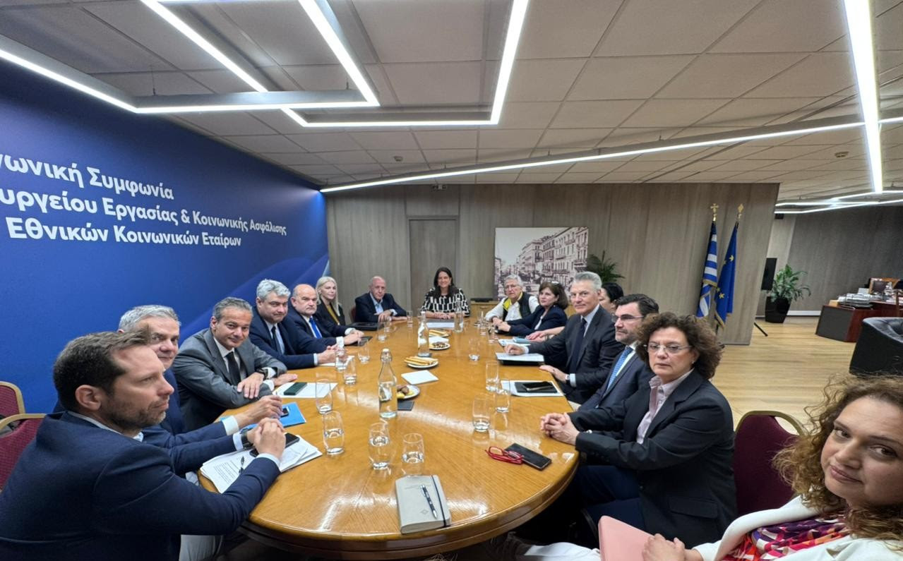 Σύσκεψη με τους εκπροσώπους των Εθνικών Κοινωνικών Εταίρων πραγματοποίησε η Υπουργός Εργασίας και Κοινωνικής Ασφάλισης, Νίκη Κεραμέως