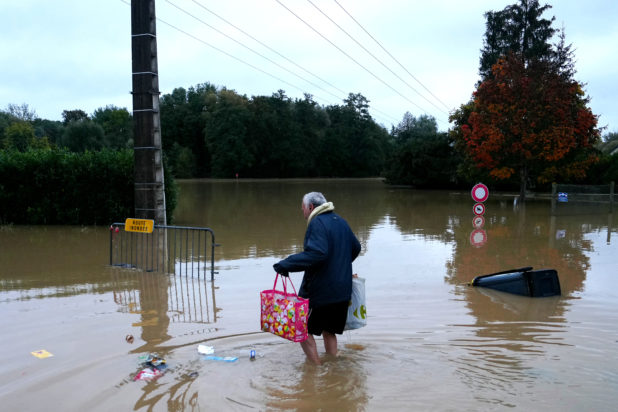 FILES-FRANCE-WEATHER-FLOOD
