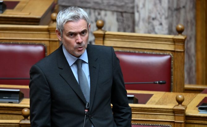 Κώστας Καραγκούνης