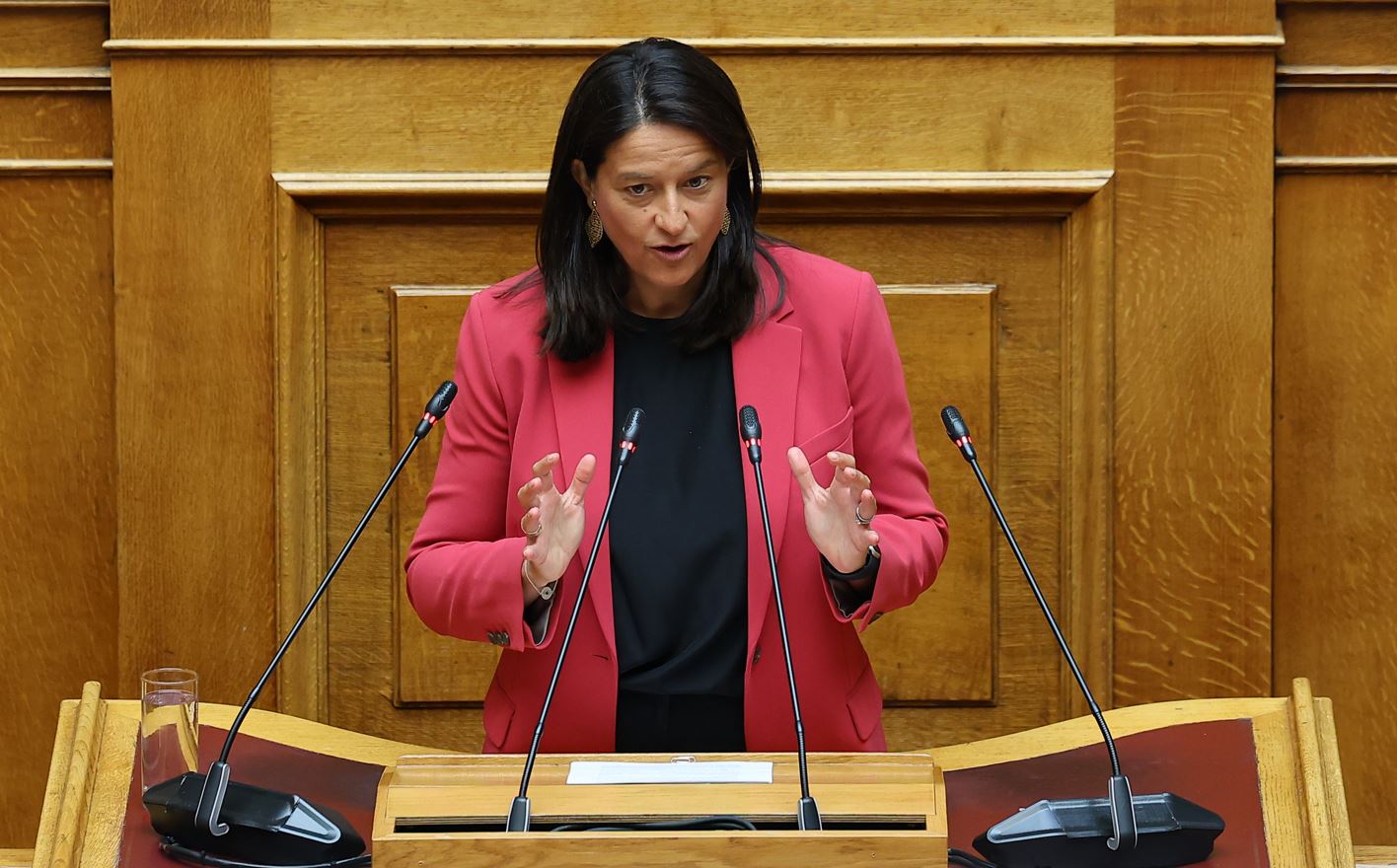Νίκη Κεραμέως