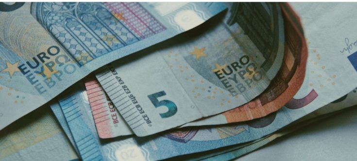 Δημόσιο: Άνω των 3,27 δισ. ευρώ τα «φέσια» στους ιδιώτες – “Επιστρατεύεται” η πλατφόρμα «Συνέπεια» για τις πληρωμές