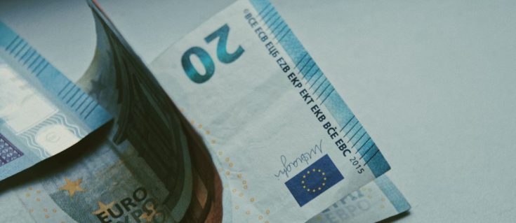 e-ΕΦΚΑ και  ΔΥΠΑ: Ποιοι θα δουν το “χρώμα του χρήματος” στους τραπεζικούς λογαριασμούς τους έως αύριο