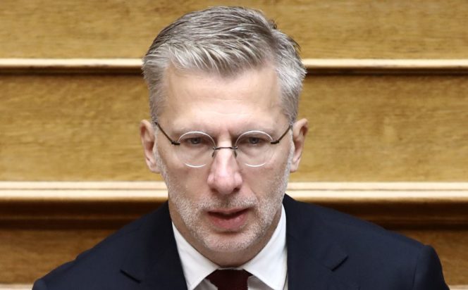 Άκης Σκέρτσος: Συνέκρινε τις οικονομίες Ελλάδας και Γαλλίας από το 2019 – «Δεν είμαστε ακόμη εκεί που πρέπει, αλλά ανεβαίνουμε»