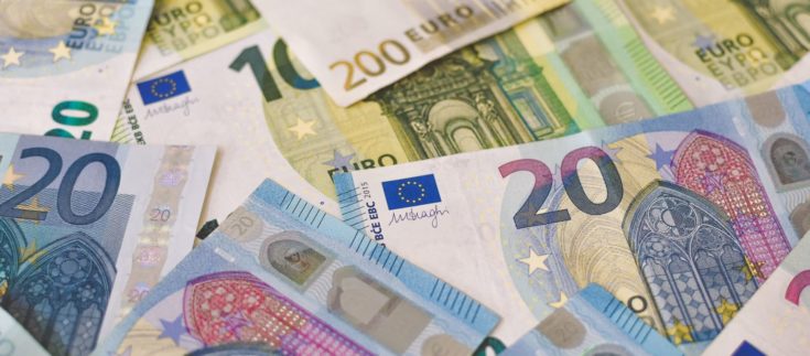 ΟΠΕΚΑ: Ποιοι και μέχρι πότε μπορούν να υποβάλουν αίτηση για τα 1.000 ευρώ
