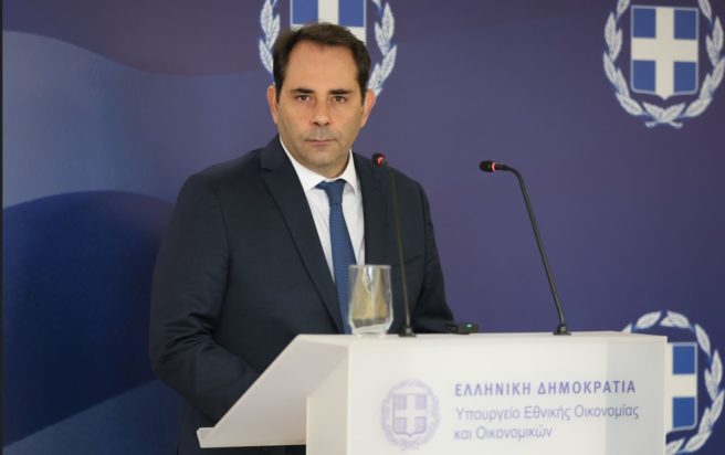 Θάνος Πετραλιάς